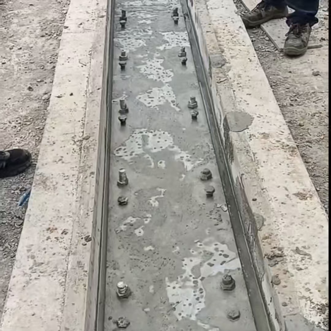 当涂港口码头起重机龙门吊重型机械设备稳固用早强快凝轨道胶泥